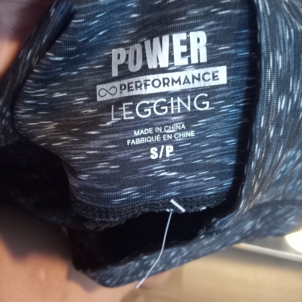 Black and White Patterned Leggings - Picture 4 of 4